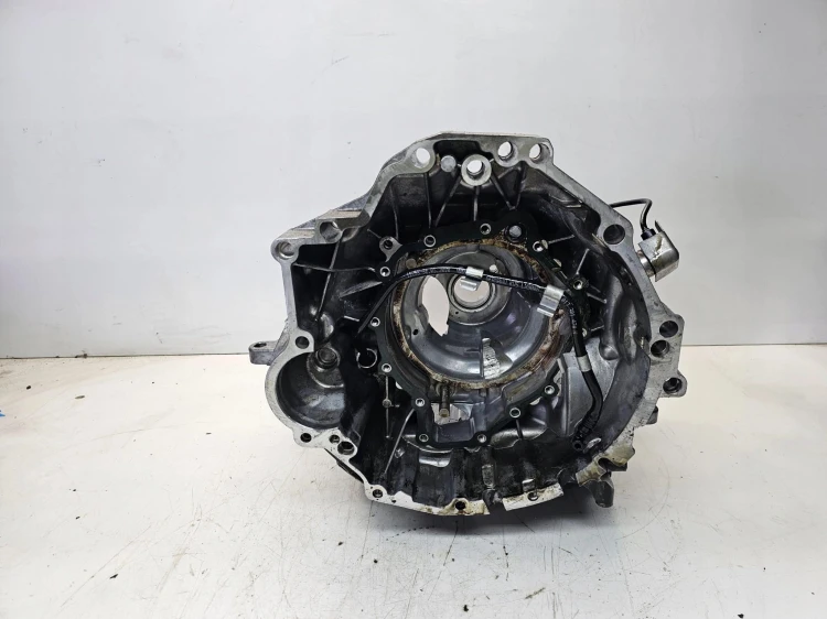 OBUDOWA SKRZYNI BIEGÓW LDU AUDI A4 A6 01T301103C