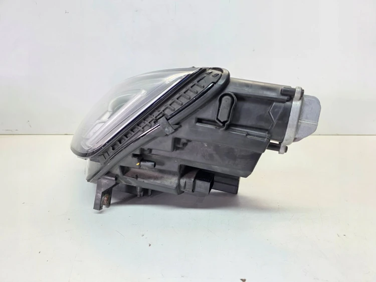 REFLEKTOR LAMPA LEWY PRZÓD FULL LED AUDI A4 B9 8W0941033A 7/25