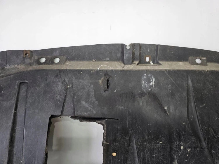 OSŁONA POD SILNIK PŁYTA AUDI A4 B7 8E0863823M
