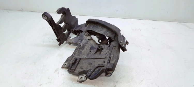 ŚLIZG UCHWYT MOCOWANIE REFLEKTORA PRAWY AUDI A4 B8 8K0805608C *2*
