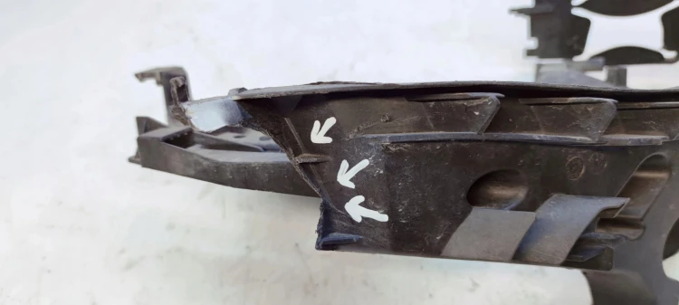 ŚLIZG UCHWYT MOCOWANIE REFLEKTORA PRAWY AUDI A4 B8 8K0805608C *2*