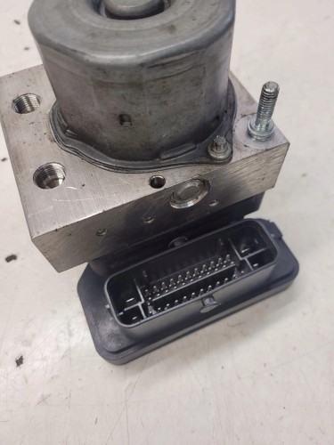 POMPA STEROWNIK ABS ESP AUDI VW SEAT 6R0907379BK