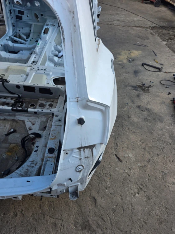ĆWIARTKA BŁOTNIK PRÓG PRAWY TYŁ AUDI Q5 FY 80A !!! *1