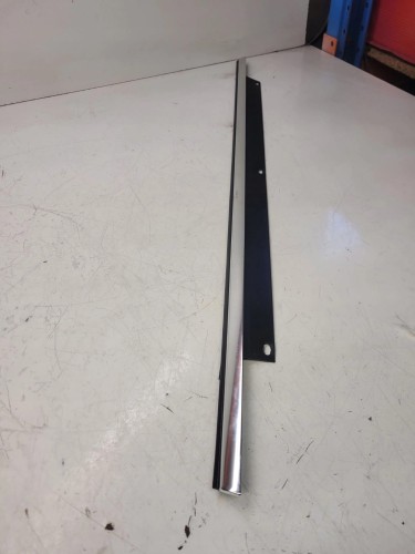 LISTWA CHROM DRZWI AUDI Q7 LIFT PT 4L0853764A
