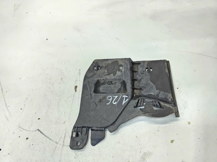 OSŁONA PŁYTA PODWOZIA PRAWA PRZEDNIA AUDI A3 8V 5Q0825272A