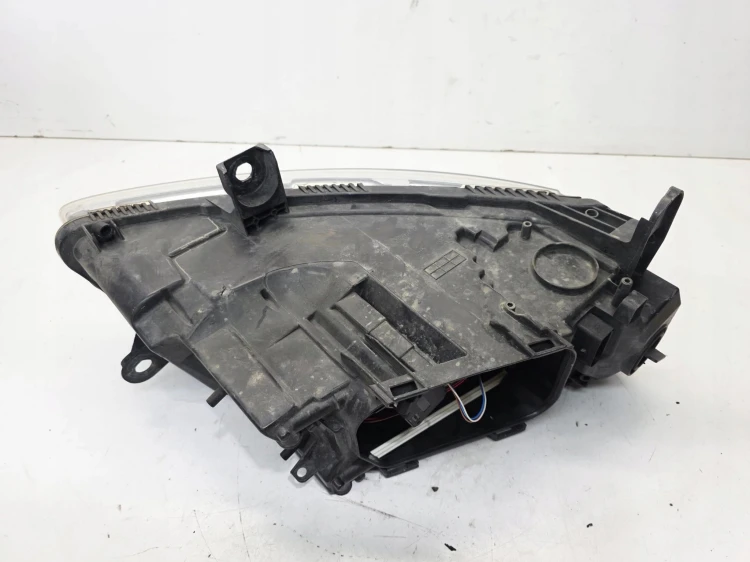 REFLEKTOR LAMPA LEWY PRZÓD AUDI A6 C6 LIFT 4F0941003BK UK
