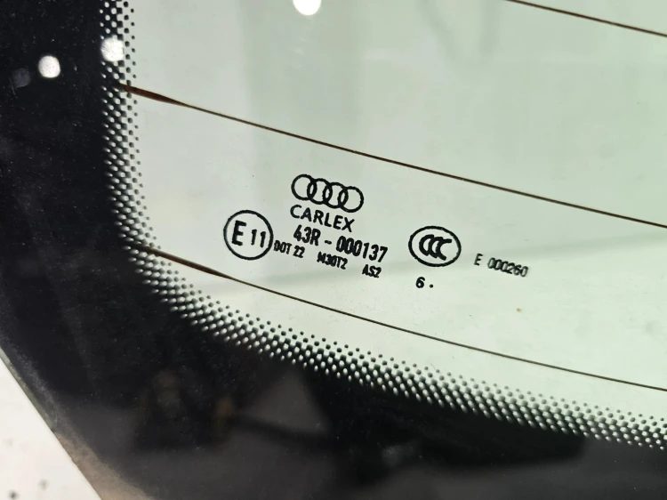 SZYBA TYLNA TYŁ AUDI A3 8V SEDAN 8V5845501 2016 ROK