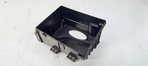 OBUDOWA SKRZYNKA BEZPIECZNIKÓW AUDI TT 8J0937124