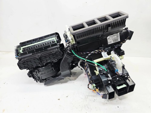 NAGRZEWNICA KOMPLETNA AUDI A3 8Y VOLKSWAGEN SEAT SKODA 5WC816001C