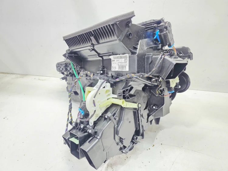 NAGRZEWNICA KOMPLETNA AUDI A3 8Y VOLKSWAGEN SEAT SKODA 5WC816001C