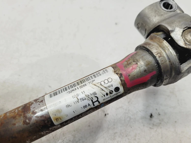 DRĄŻEK KOLUMNY KIEROWNICZEJ AUDI Q5 8R 8R2419753E UK