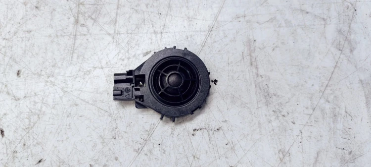 GŁOŚNIK DRZWI WYSOKOTONOWY AUDI A3 8V 8V0035399D
