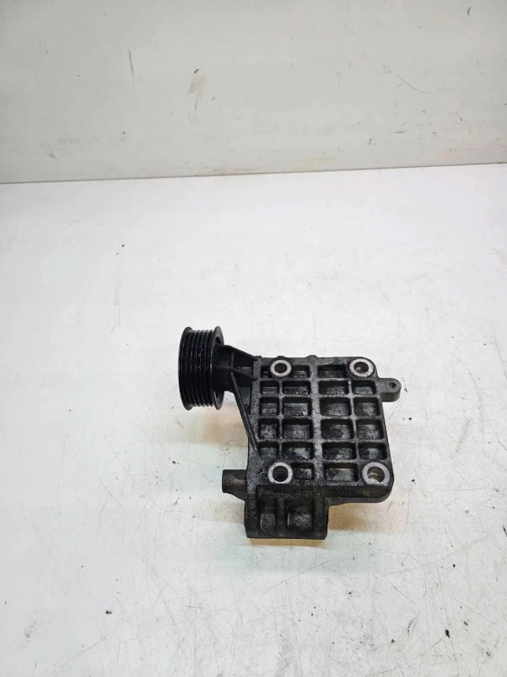 ŁAPA ALTERNATORA AUDI A6 A7 A8 3.0TDI 059903143S