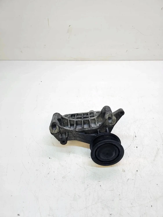 ŁAPA ALTERNATORA AUDI A6 A7 A8 3.0TDI 059903143S