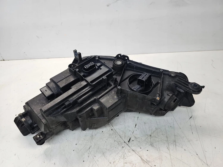 REFLEKTOR PRAWY PRZÓD FULL LED AUDI A4 B9 8W0941034A