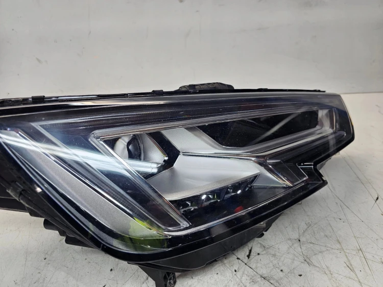 REFLEKTOR PRAWY PRZÓD FULL LED AUDI A4 B9 8W0941034A