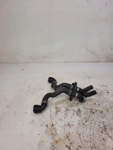 RURA PRZEWÓD WODY AUDI A4 B9 A5 8W0819334G