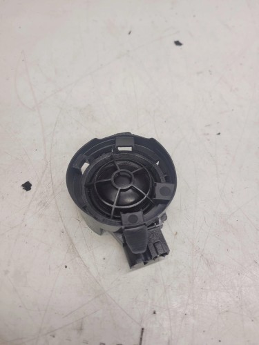 GŁOŚNIK SŁUPKA WYSOKOTONOWY AUDI A3 8V 8V0035398