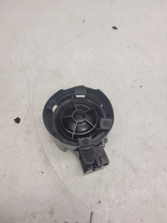 GŁOŚNIK SŁUPKA WYSOKOTONOWY AUDI A3 8V 8V0035398