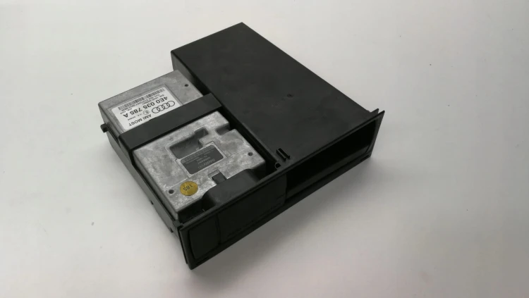 MODUŁ INTERFACE AUDIO AMI AUDI A4 B8 A5 4E0035785A