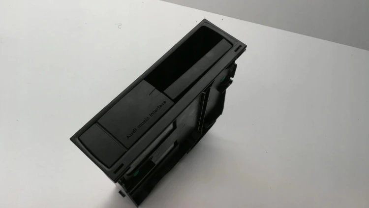MODUŁ INTERFACE AUDIO AMI AUDI A4 B8 A5 4E0035785A
