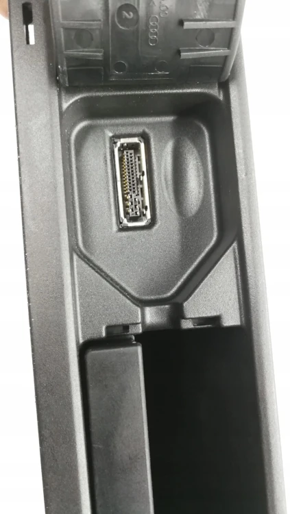 MODUŁ INTERFACE AUDIO AMI AUDI A4 B8 A5 4E0035785A