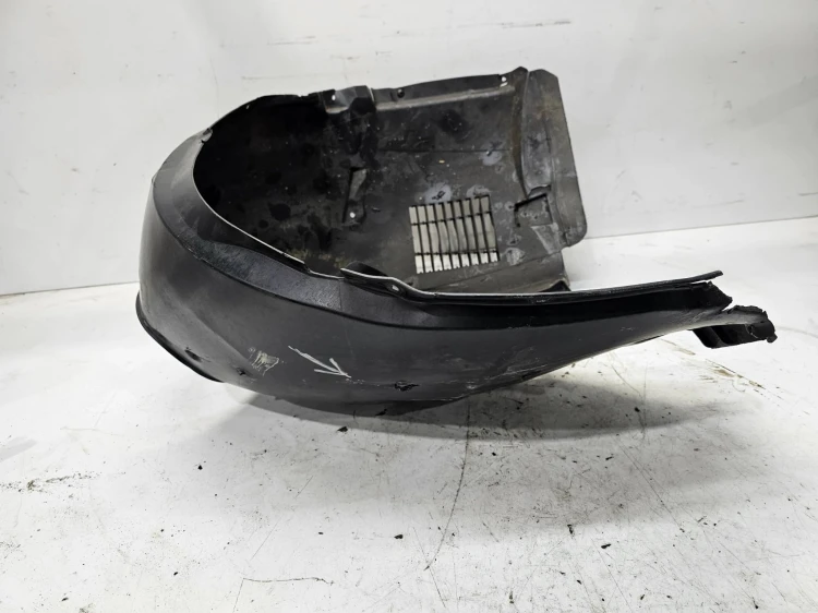 NADKOLE PLASTIKOWE PRAWY PRZÓD AUDI A3 8Y 8Y0821172R