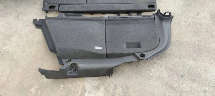 BOCZEK PODŁOGA KOMPLET AUDI A4 B8 AVANT