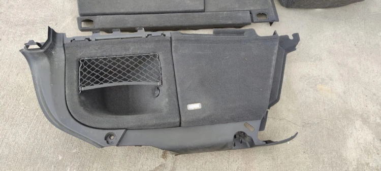 BOCZEK PODŁOGA KOMPLET AUDI A4 B8 AVANT