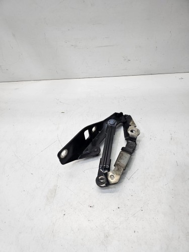 ZAWIAS MASKI PRAWY AUDI TT 8J 8J0823302H ORYGINAŁ