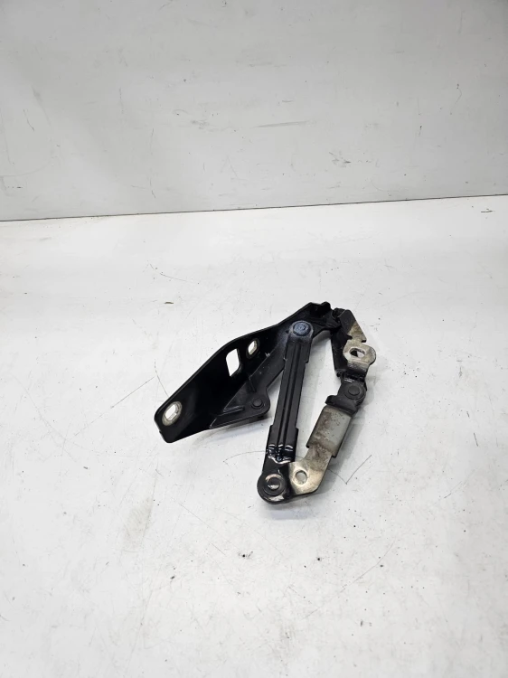 ZAWIAS MASKI PRAWY AUDI TT 8J 8J0823302H ORYGINAŁ