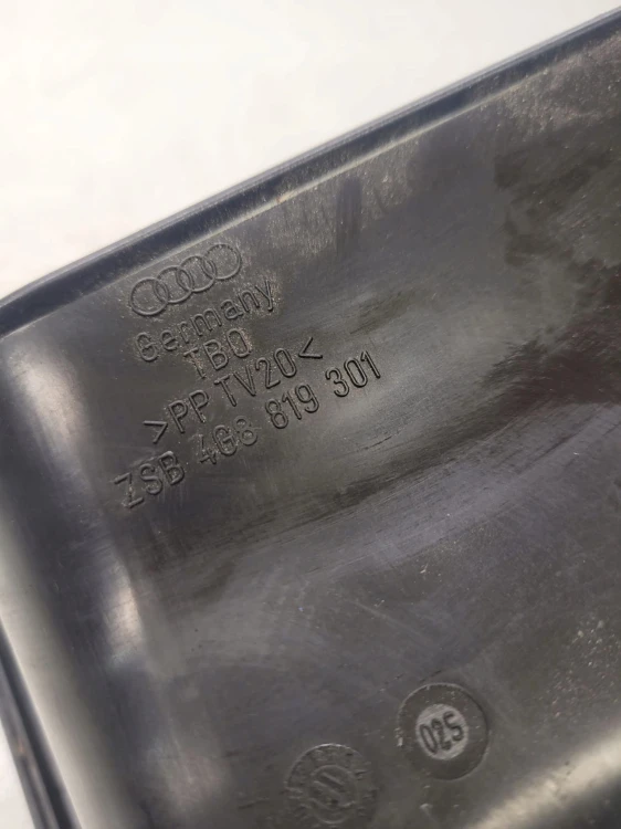 KRATKA POWIETRZA LEWY TYŁ AUDI A7 4G8819301