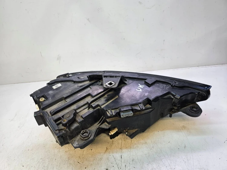 REFLEKTOR XENON LED LEWY AUDI A3 8V LIFT 8V0941033D UK