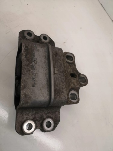 ŁAPA PODUSZKA SKRZYNI AUDI VW 1K0199555T ORYGINAŁ