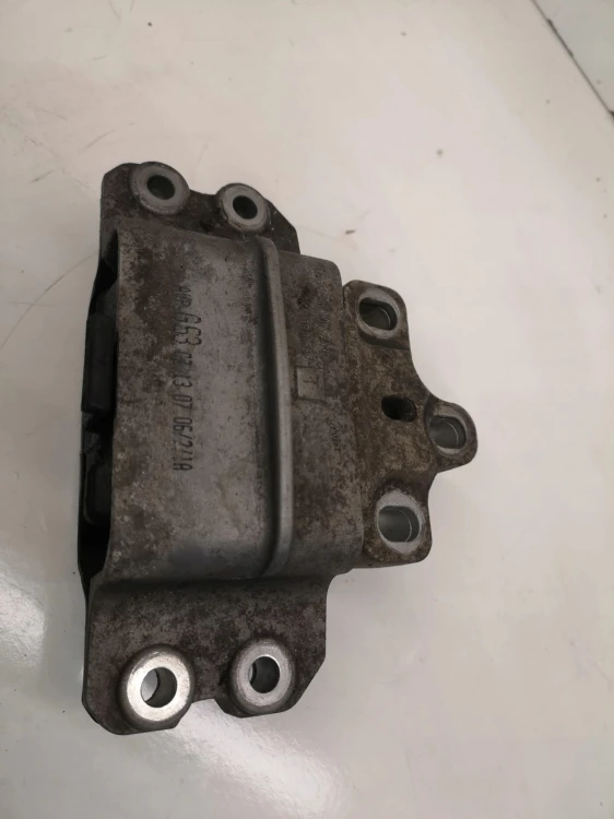 ŁAPA PODUSZKA SKRZYNI AUDI VW 1K0199555T ORYGINAŁ