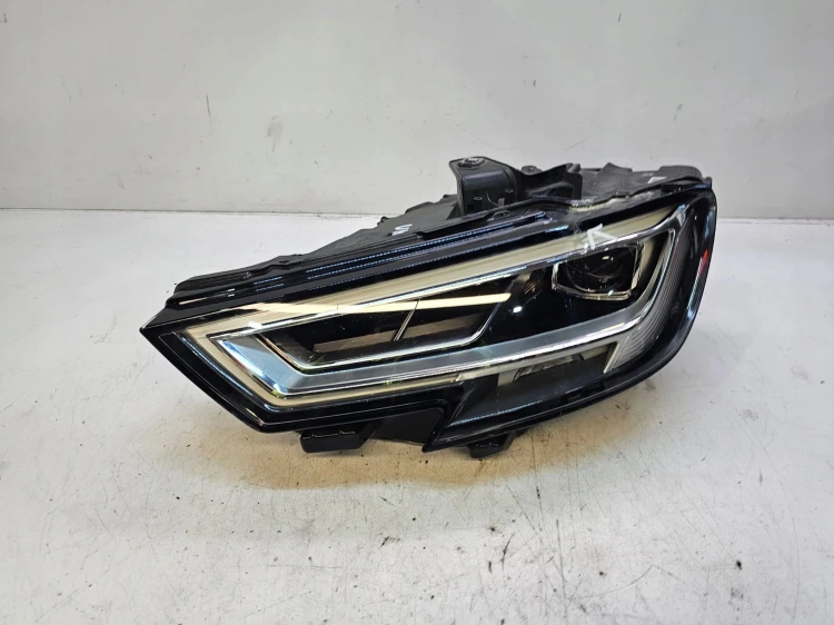 REFLEKTOR XENON LED LEWY AUDI A3 8V LIFT 8V0941033D UK