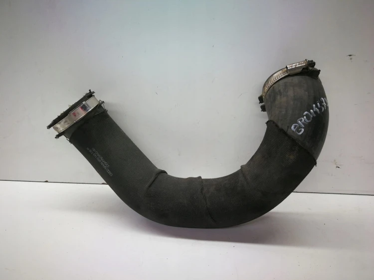 RURA WĄŻ INTERCOOLERA AUDI Q5 8R 8R0145736N