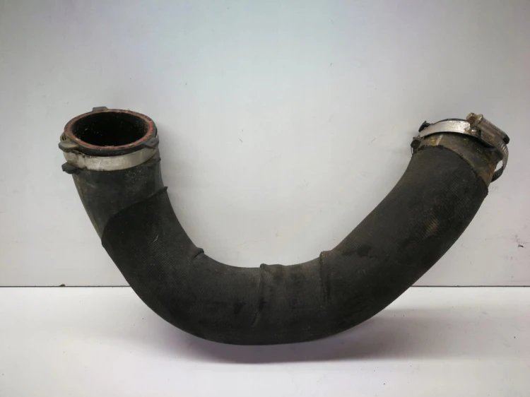 RURA WĄŻ INTERCOOLERA AUDI Q5 8R 8R0145736N