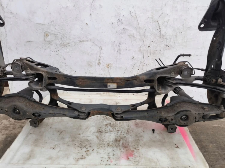 SANKI WÓZEK TYŁ BELKA KOMPLET AUDI A3 8V SEDAN VW SEAT 3Q0505315L