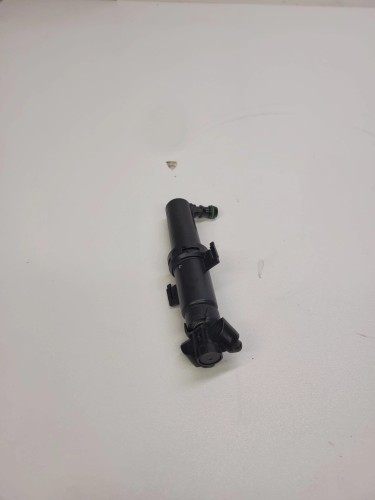 SPRYSKIWACZ REFLEKTORA PRAWY AUDI Q5 8R 8R0955102