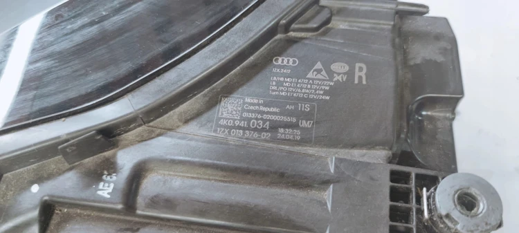 REFLEKTOR PRAWY FULL LED AUDI A6 C8 4K0941034 KOMP
