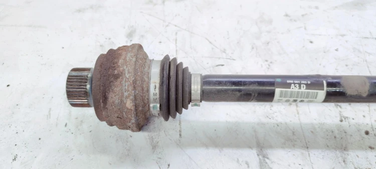 PÓŁOŚ LEWY TYŁ AUDI A4 A5 A6 A7 8R0501203D