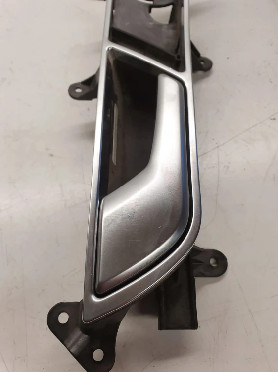 KLAMKA WEWNĘTRZNA LEWA AUDI A6 C6 4F0837019B
