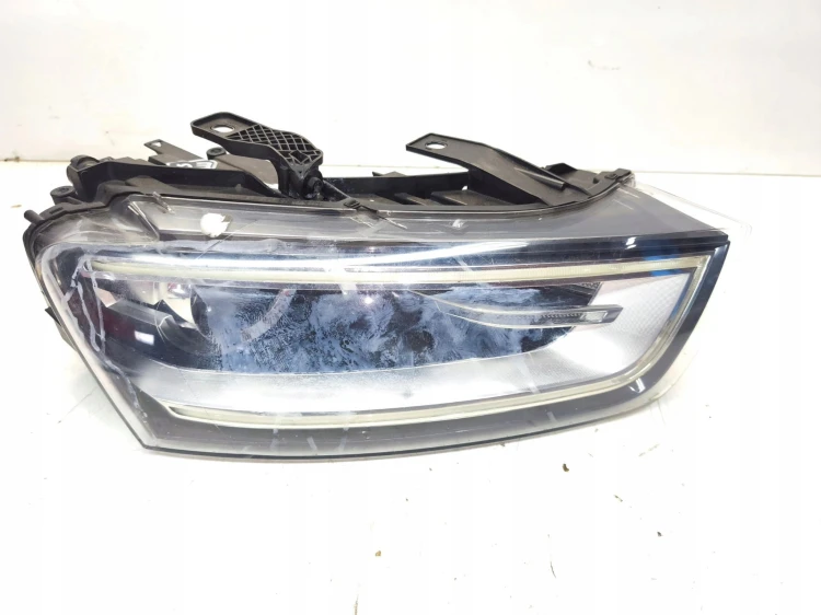 REFLEKTOR LAMPA PRAWY PRZÓD XENON LED AUDI Q3 8U 8U0941006 EU USZKODZONA
