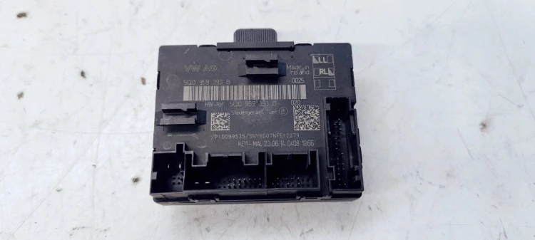 MODUŁ STEROWNIK DRZWI AUDI A3 8V 5Q0959393B