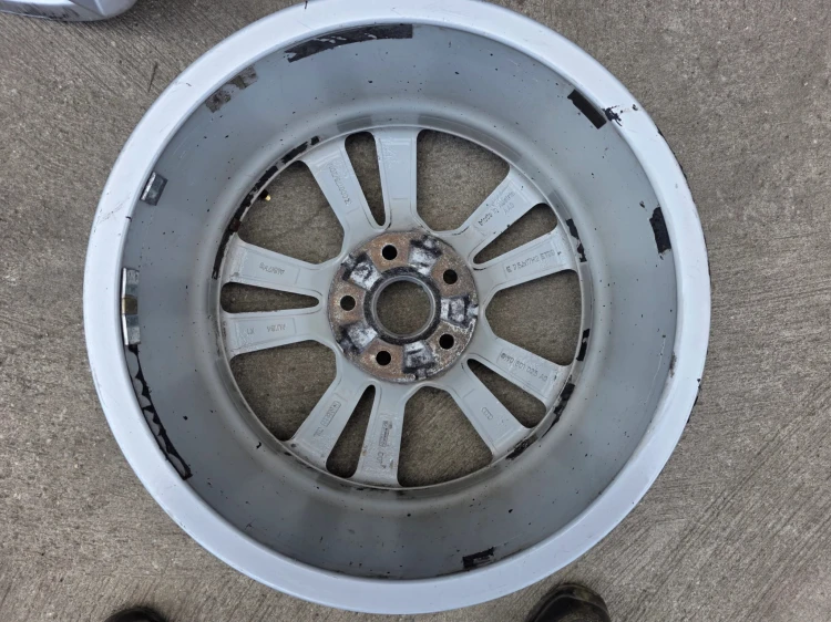 FELGA FELGI KOMPLET SKODA AUDI A4 B9 A5 8W 7.5J R17 ET29 8W0601025AG 15/26