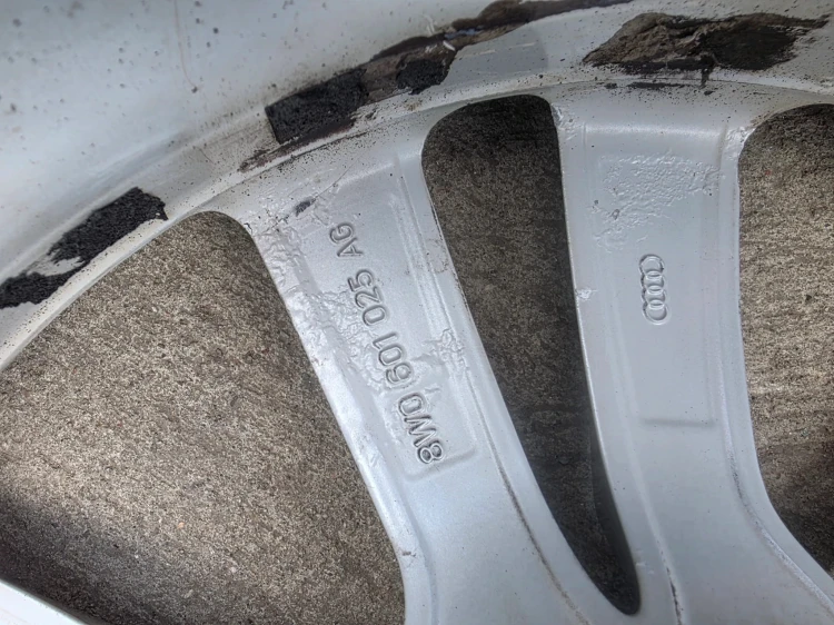 FELGA FELGI KOMPLET SKODA AUDI A4 B9 A5 8W 7.5J R17 ET29 8W0601025AG 15/26