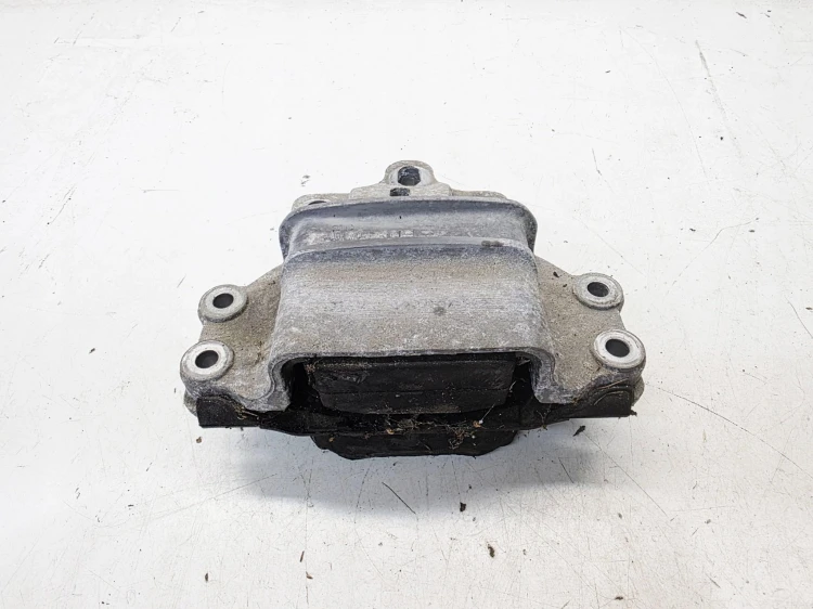 ŁAPA PODUSZKA SKRZYNI AUDIA3 8U VOLKSWAGEN SEAT SKODA 8U0199555L