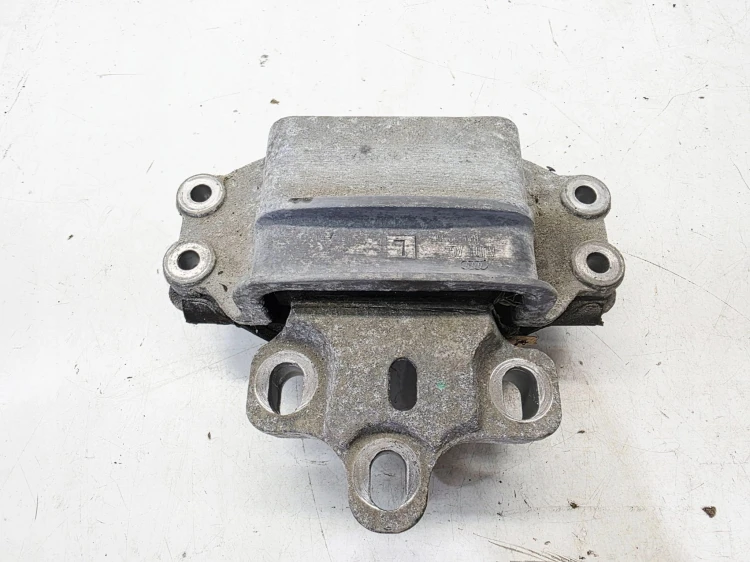 ŁAPA PODUSZKA SKRZYNI AUDIA3 8U VOLKSWAGEN SEAT SKODA 8U0199555L