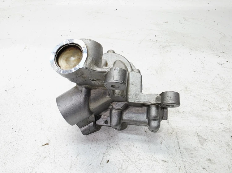 POMPA OLEJU AUDI A4 B8 A5 8T Q5 A6 C7 A7 3.0 TFSI 06E115105